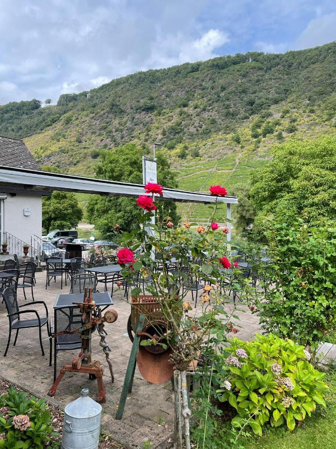 Altes Pfarrhaus Hotel Ernst Exterior photo