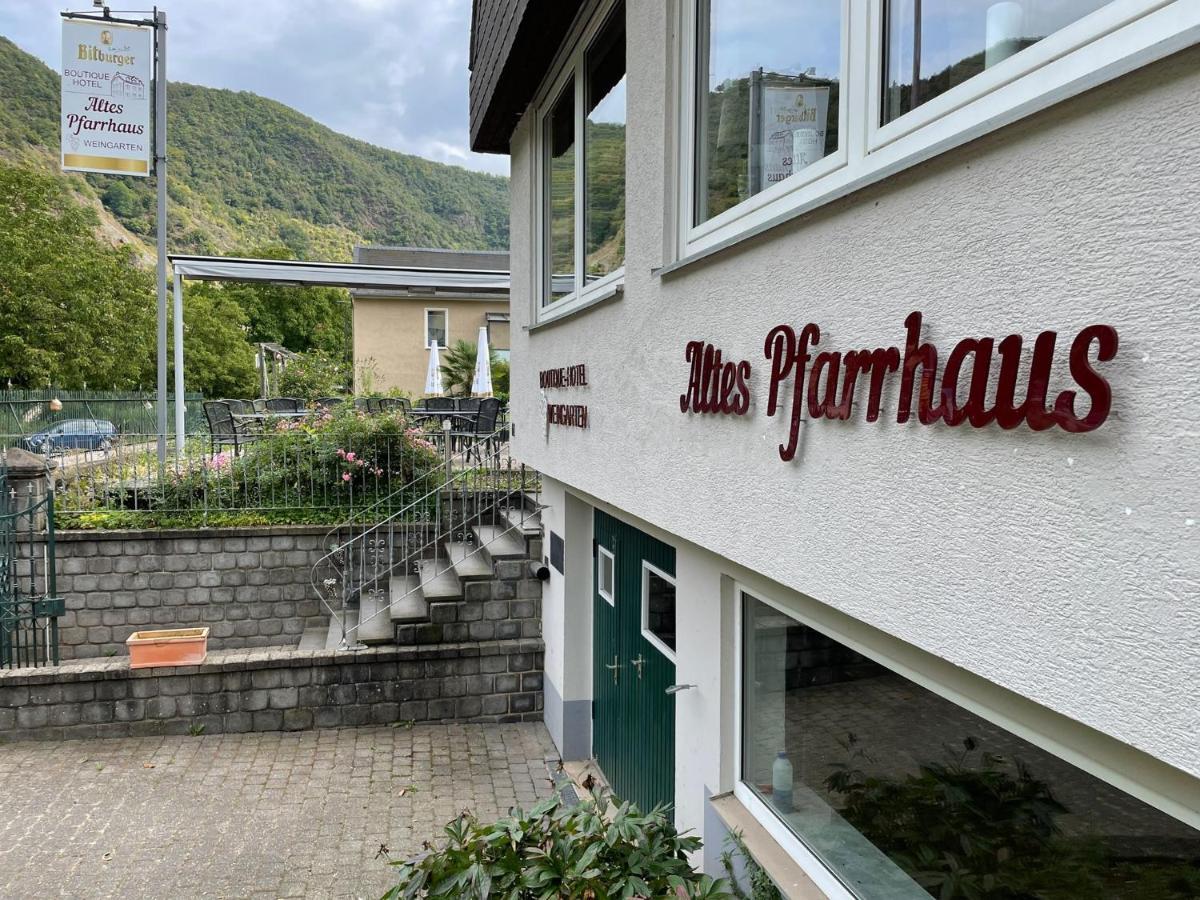 Altes Pfarrhaus Hotel Ernst Exterior photo