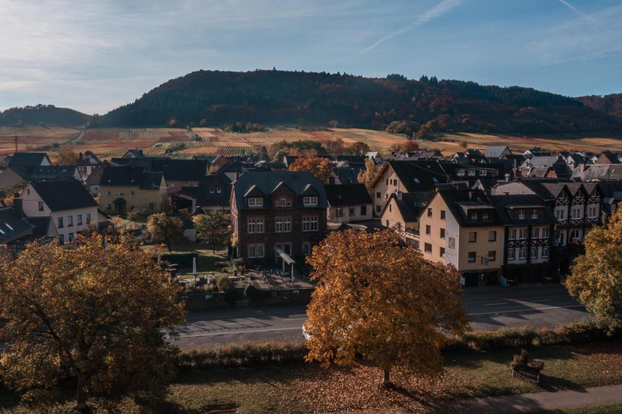 Altes Pfarrhaus Hotel Ernst Exterior photo